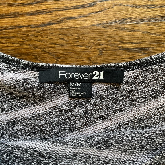 One shoulder asymmetrical sweater - Picture 3 of 4